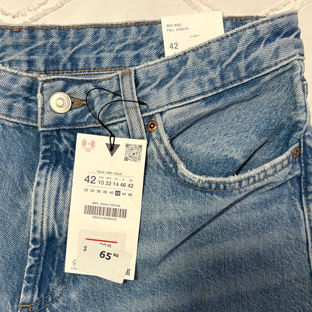 Classic Blue Denim Jeans - Picture 3 of 5